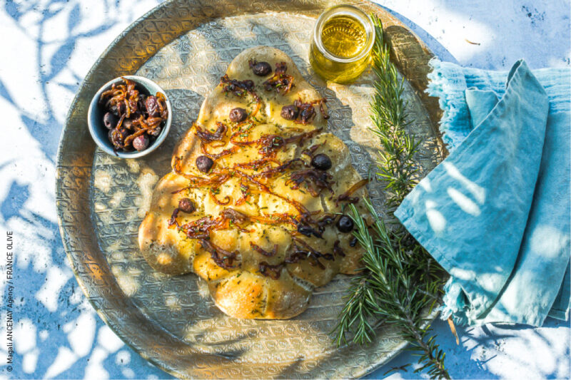 sapin_balls_noel_reblochon_olives_miel_poire_huile_olive_aop_provence_olives_maturees